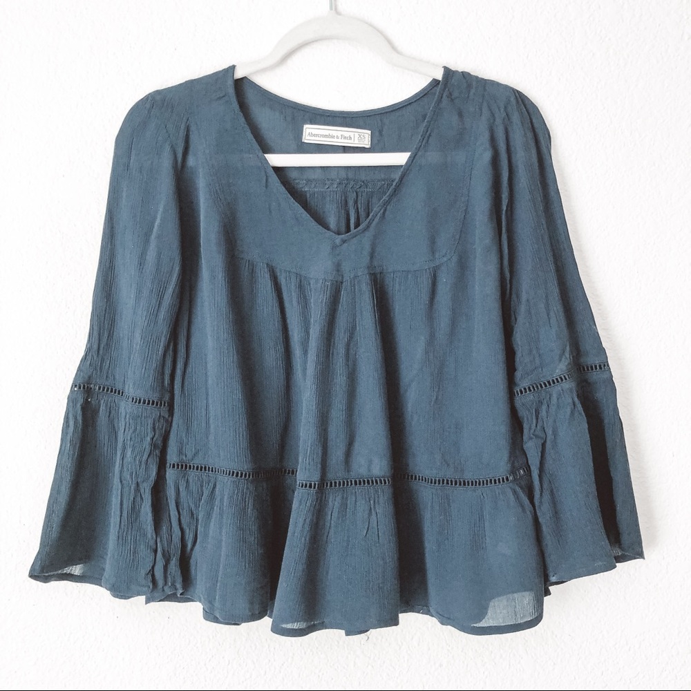 Abercrombie & Fitch V-Neckline Long Sleeves Viscose Navy Blouse Size XS